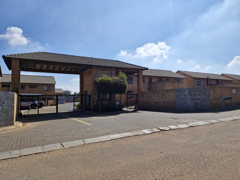 3 Bedroom Property for Sale in Goedeburg Gauteng