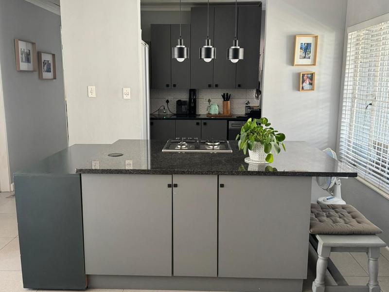 2 Bedroom Property for Sale in Noordwyk Gauteng