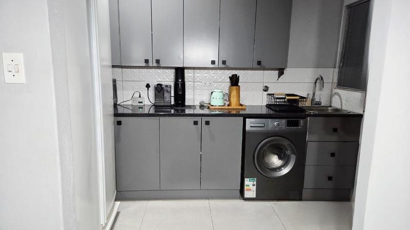 2 Bedroom Property for Sale in Noordwyk Gauteng