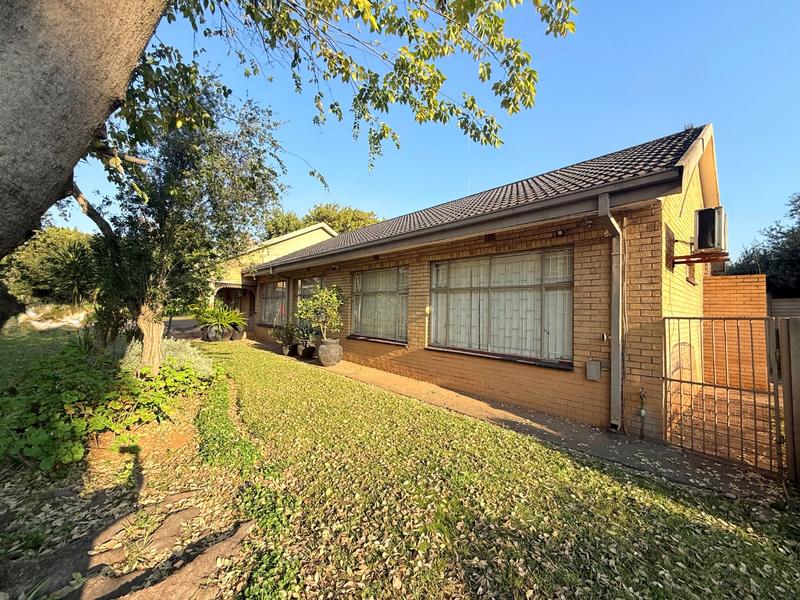 3 Bedroom Property for Sale in Flora Gardens Gauteng