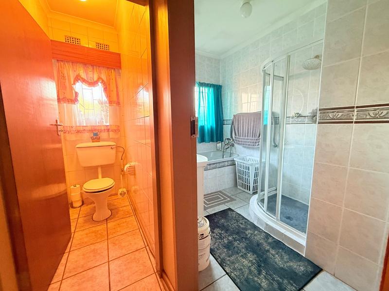 3 Bedroom Property for Sale in Flora Gardens Gauteng