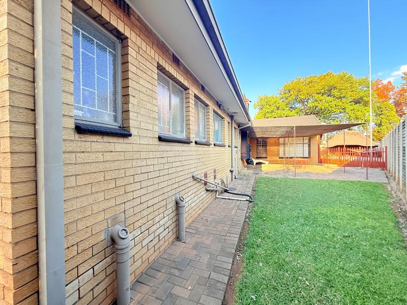 3 Bedroom Property for Sale in Flora Gardens Gauteng