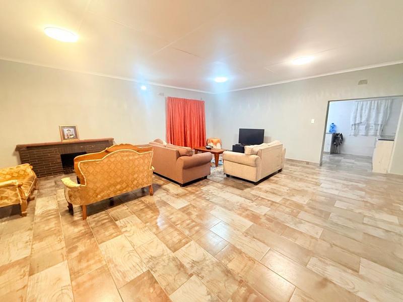 3 Bedroom Property for Sale in Vanderbijlpark Cw 6 Gauteng