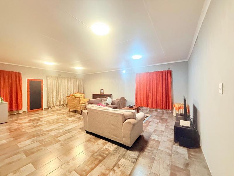3 Bedroom Property for Sale in Vanderbijlpark Cw 6 Gauteng