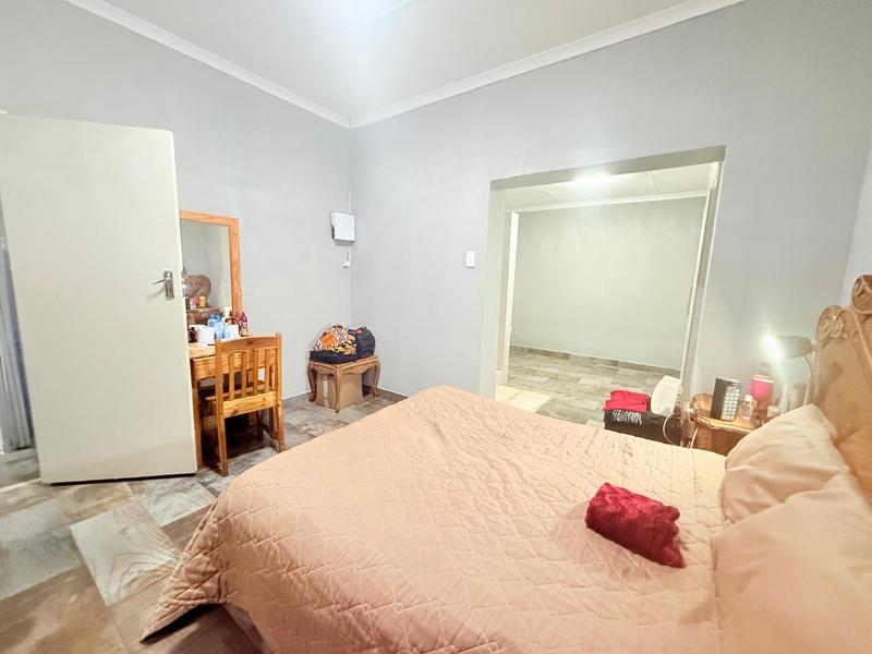 3 Bedroom Property for Sale in Vanderbijlpark Cw 6 Gauteng