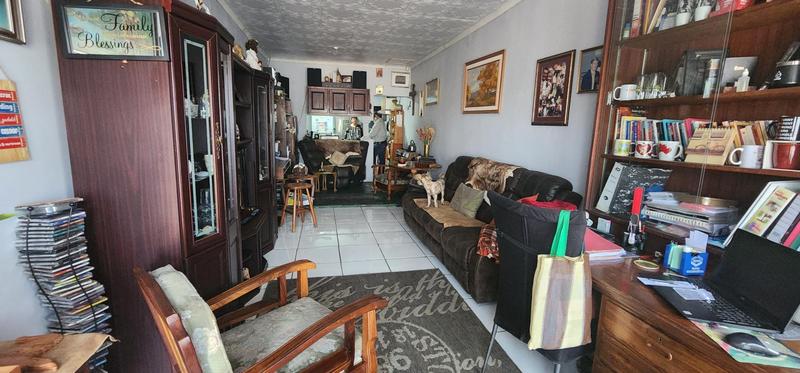 6 Bedroom Property for Sale in Elspark Gauteng