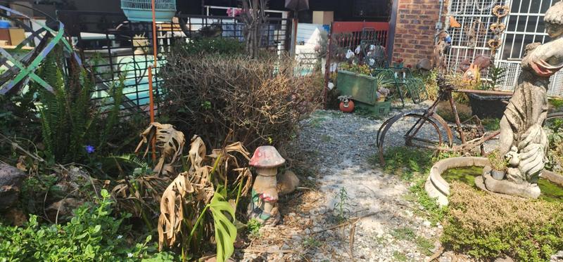 6 Bedroom Property for Sale in Elspark Gauteng