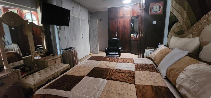 6 Bedroom Property for Sale in Elspark Gauteng