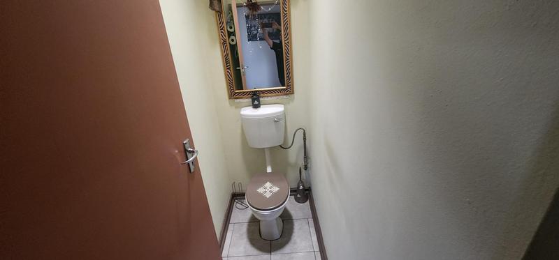 6 Bedroom Property for Sale in Elspark Gauteng