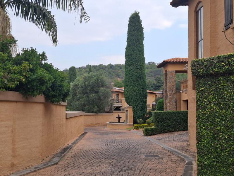 To Let 4 Bedroom Property for Rent in Lynnwood Manor Gauteng