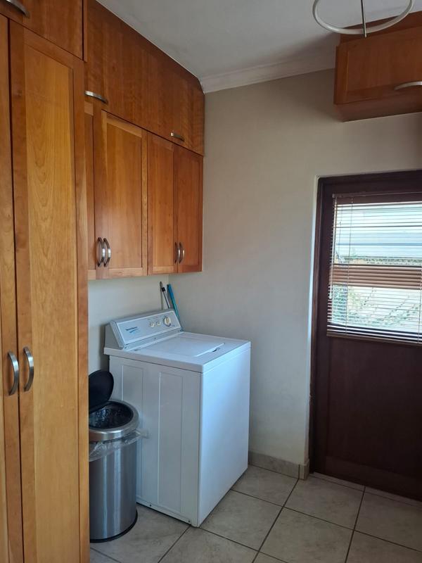 To Let 4 Bedroom Property for Rent in Lynnwood Manor Gauteng