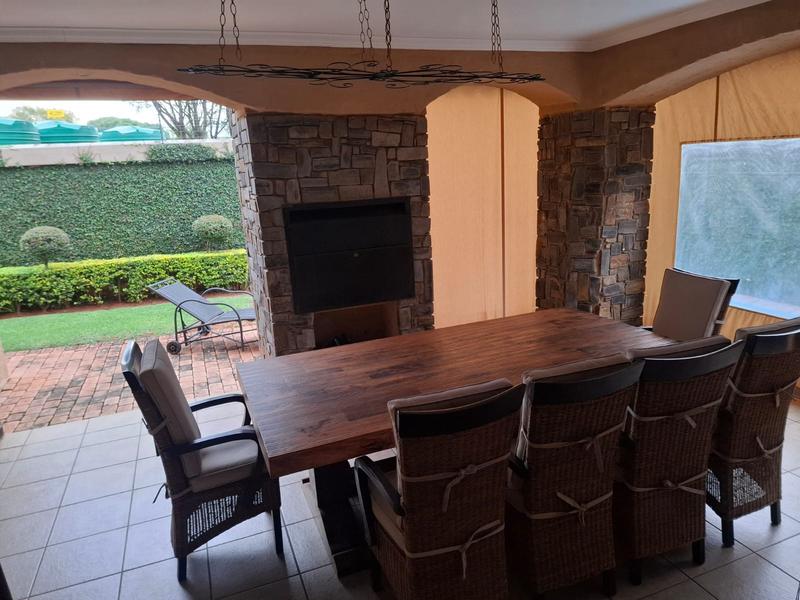 To Let 4 Bedroom Property for Rent in Lynnwood Manor Gauteng