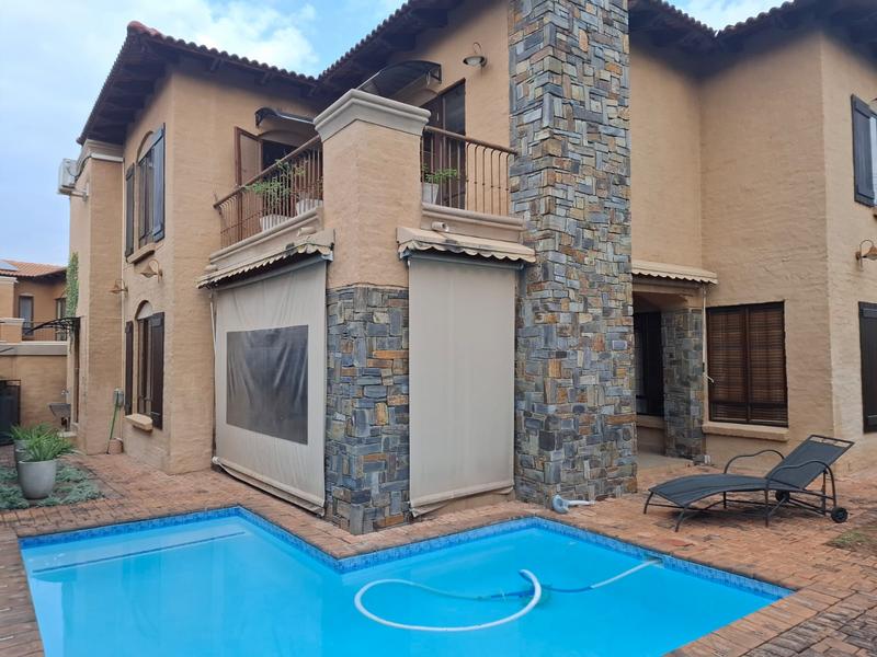 To Let 4 Bedroom Property for Rent in Lynnwood Manor Gauteng
