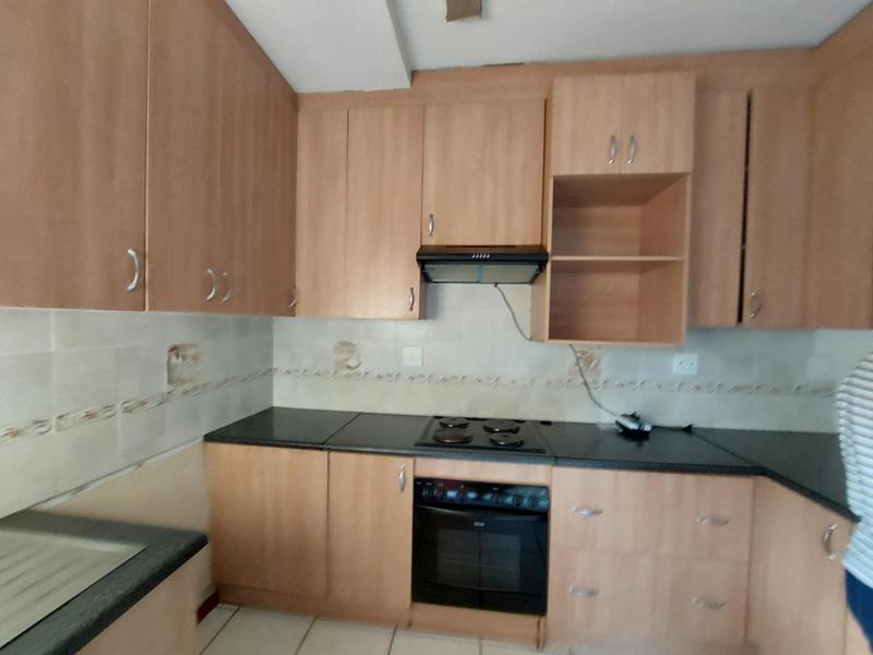 2 Bedroom Property for Sale in Vanderbijlpark CW Gauteng
