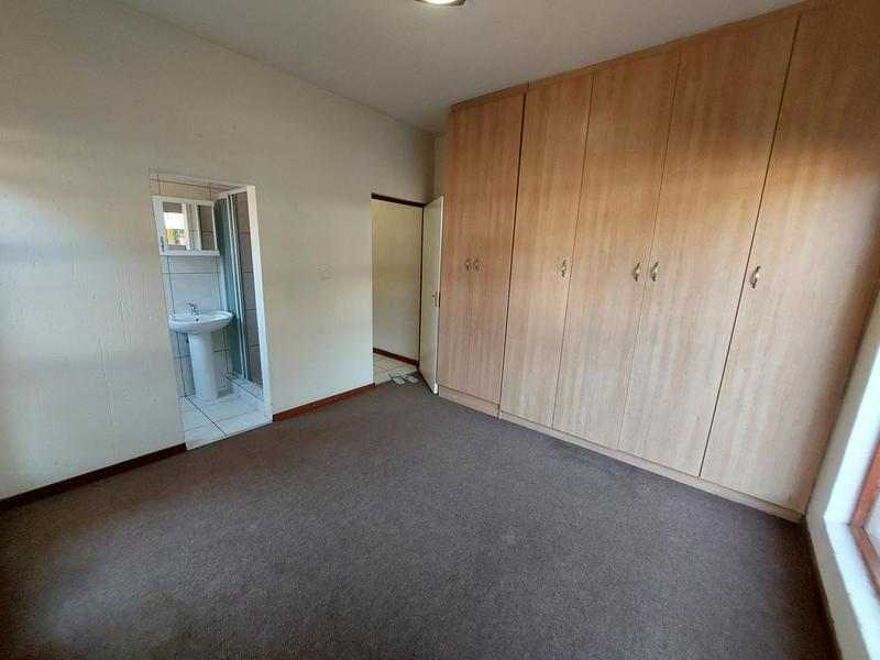 2 Bedroom Property for Sale in Vanderbijlpark CW Gauteng