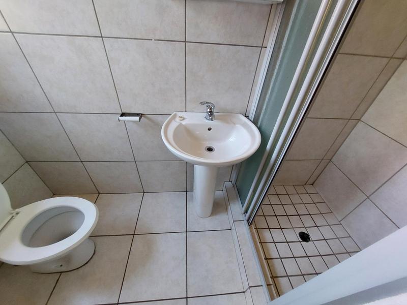 2 Bedroom Property for Sale in Vanderbijlpark CW Gauteng