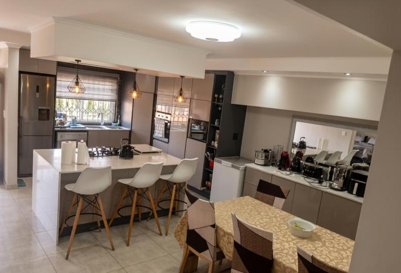 4 Bedroom Property for Sale in Halfway Gardens Gauteng