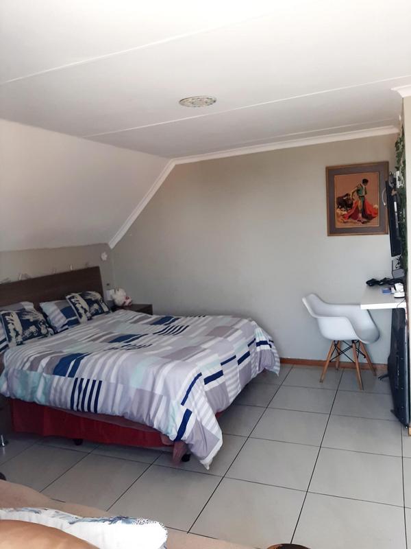 4 Bedroom Property for Sale in Halfway Gardens Gauteng
