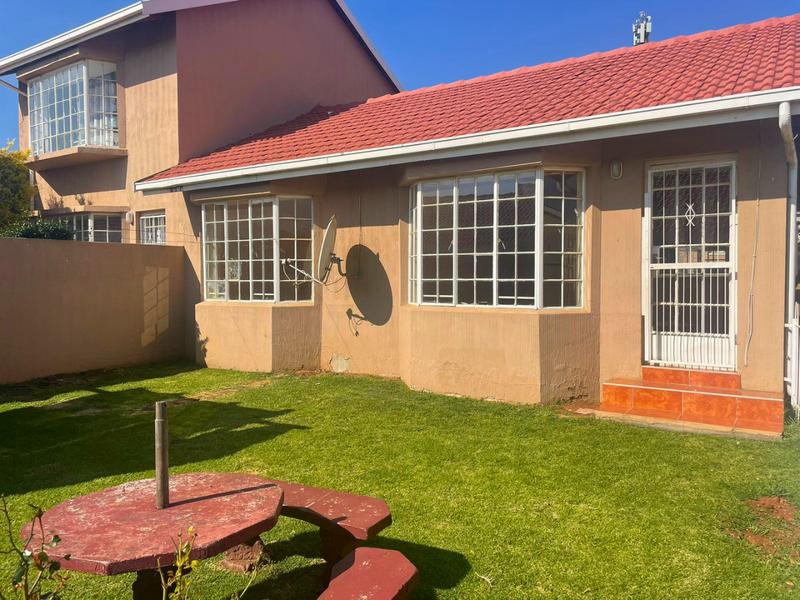 2 Bedroom Property for Sale in Norkem Park Gauteng