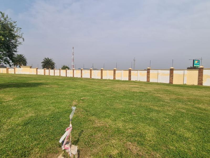 0 Bedroom Property for Sale in Sunward Park Gauteng