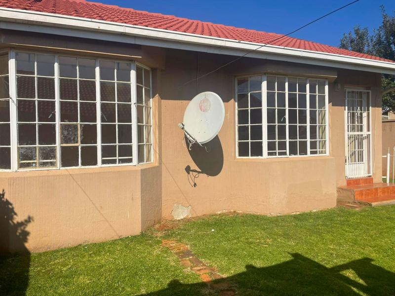 2 Bedroom Property for Sale in Norkem Park Gauteng