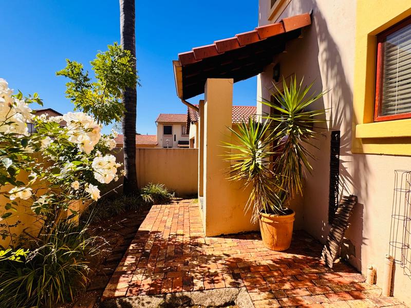 2 Bedroom Property for Sale in Willowbrook Gauteng