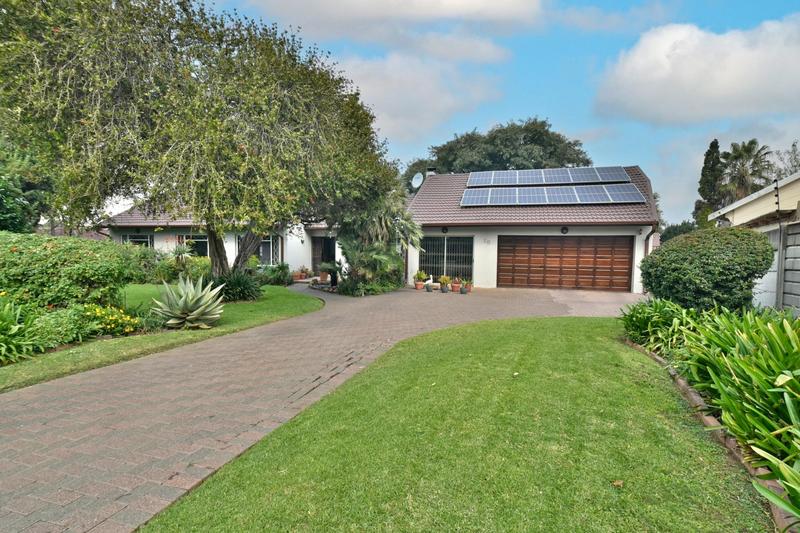 4 Bedroom Property for Sale in Brackenhurst Gauteng