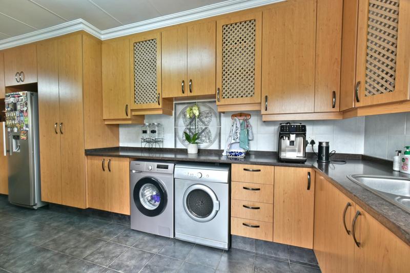 4 Bedroom Property for Sale in Brackenhurst Gauteng