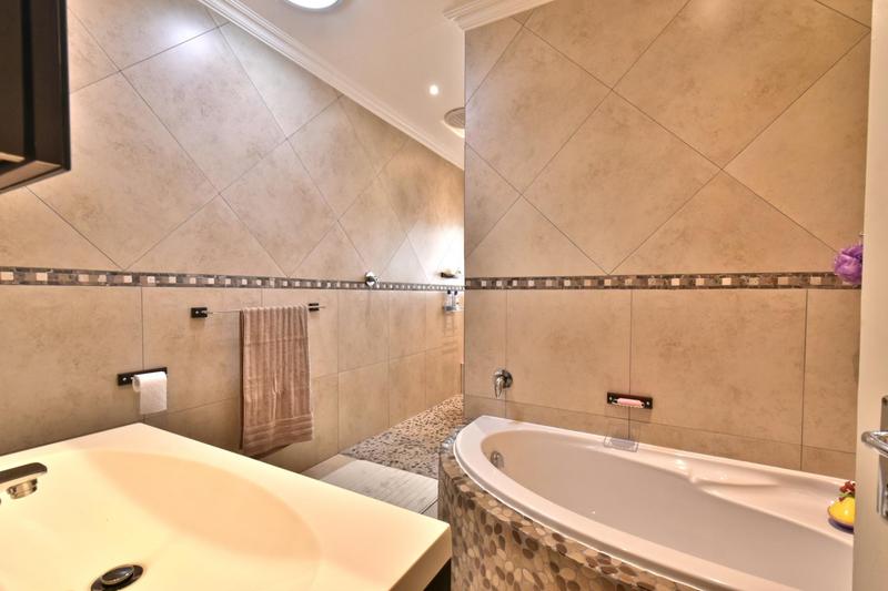4 Bedroom Property for Sale in Brackenhurst Gauteng