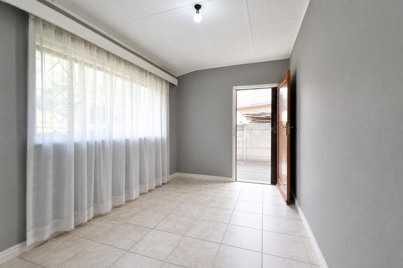 4 Bedroom Property for Sale in Brackenhurst Gauteng