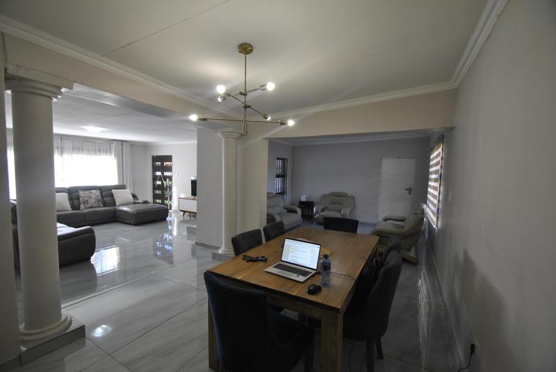 3 Bedroom Property for Sale in Dawn Park Gauteng