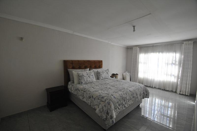 3 Bedroom Property for Sale in Dawn Park Gauteng