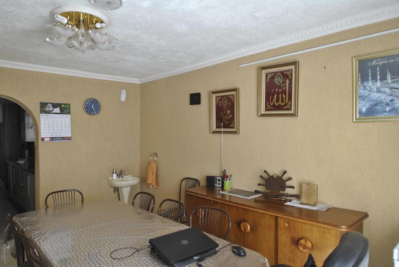 4 Bedroom Property for Sale in Zakariyya Park Gauteng