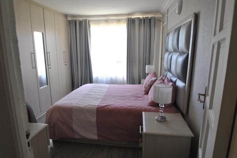 4 Bedroom Property for Sale in Zakariyya Park Gauteng