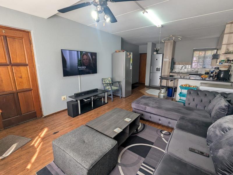 3 Bedroom Property for Sale in Robindale Gauteng