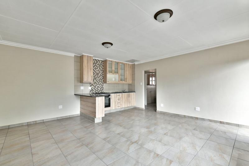1 Bedroom Property for Sale in New Redruth Gauteng