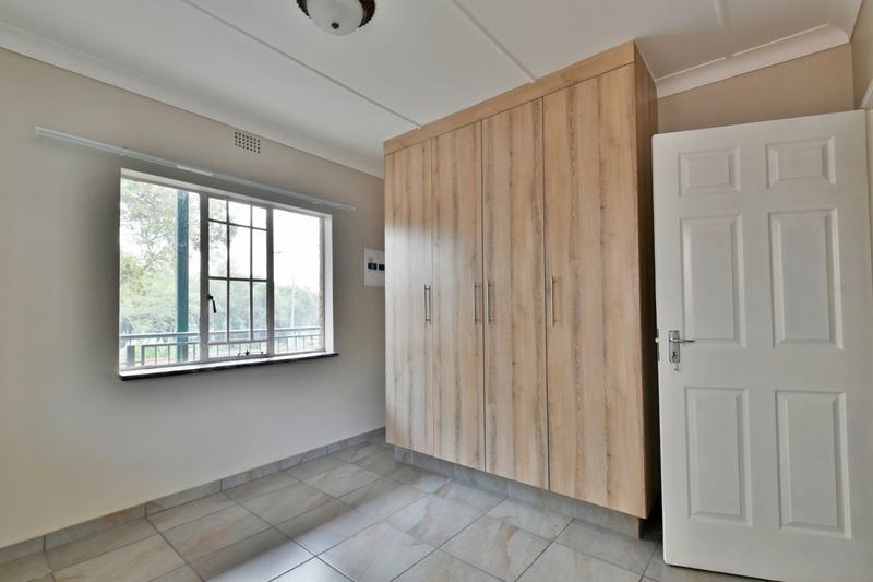 1 Bedroom Property for Sale in New Redruth Gauteng