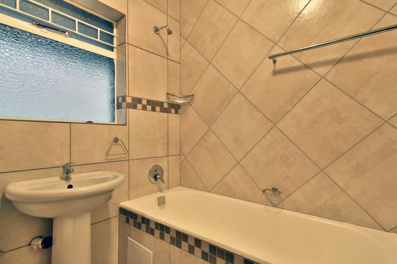 1 Bedroom Property for Sale in New Redruth Gauteng