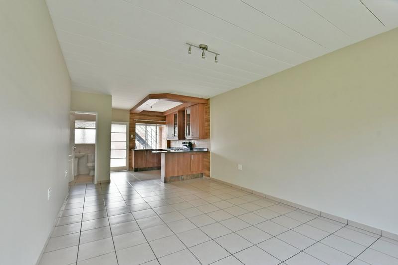 1 Bedroom Property for Sale in New Redruth Gauteng
