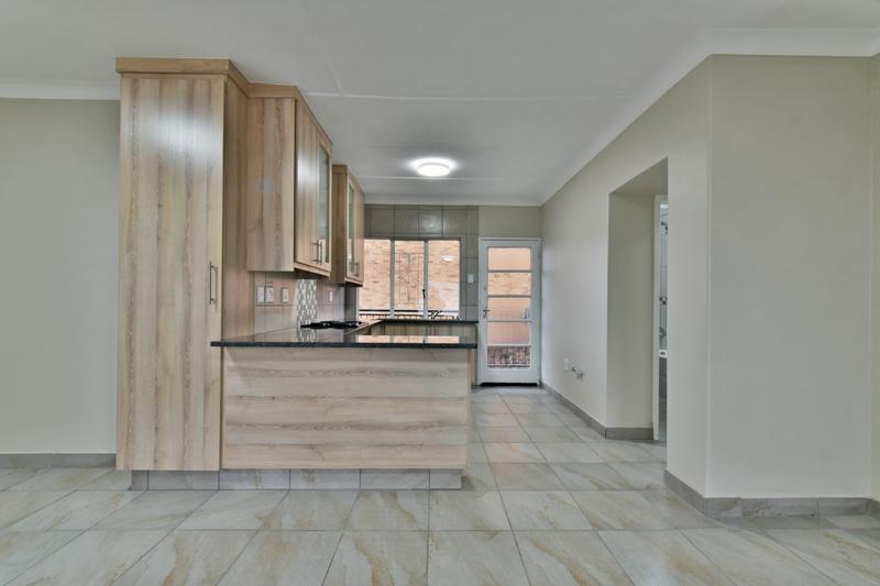 1 Bedroom Property for Sale in New Redruth Gauteng