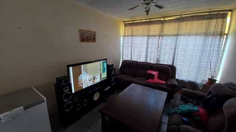 2 Bedroom Property for Sale in Pretoria Gardens Gauteng