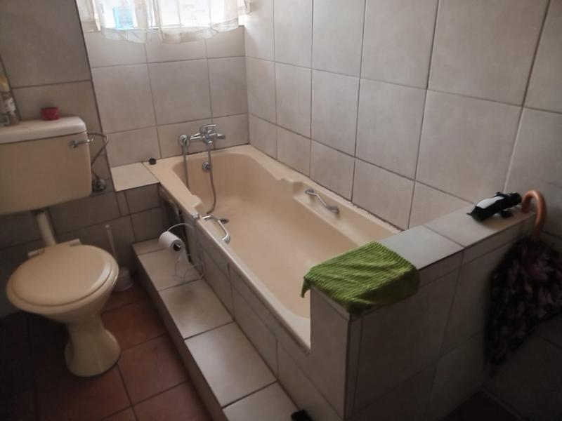 2 Bedroom Property for Sale in Pretoria Gardens Gauteng