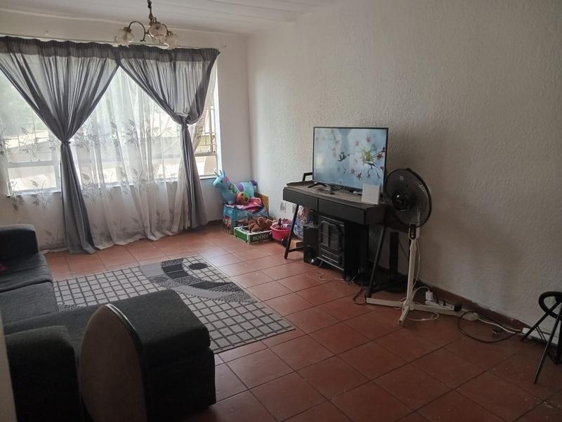 2 Bedroom Property for Sale in Pretoria Gardens Gauteng