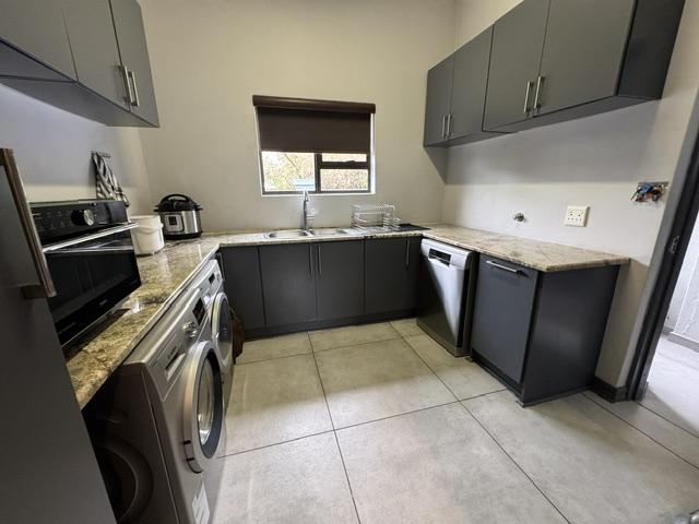 5 Bedroom Property for Sale in Midstream Estate Gauteng