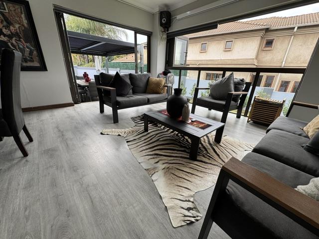5 Bedroom Property for Sale in Midstream Estate Gauteng