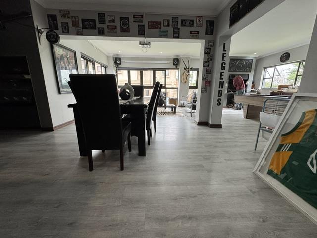5 Bedroom Property for Sale in Midstream Estate Gauteng