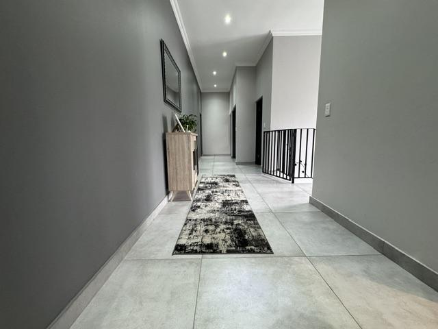 5 Bedroom Property for Sale in Midstream Estate Gauteng