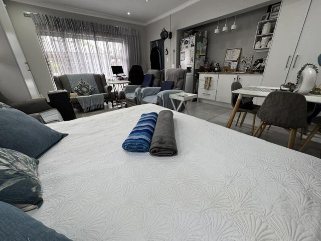 5 Bedroom Property for Sale in Midstream Estate Gauteng
