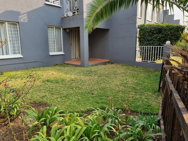 To Let 3 Bedroom Property for Rent in Radiokop Gauteng