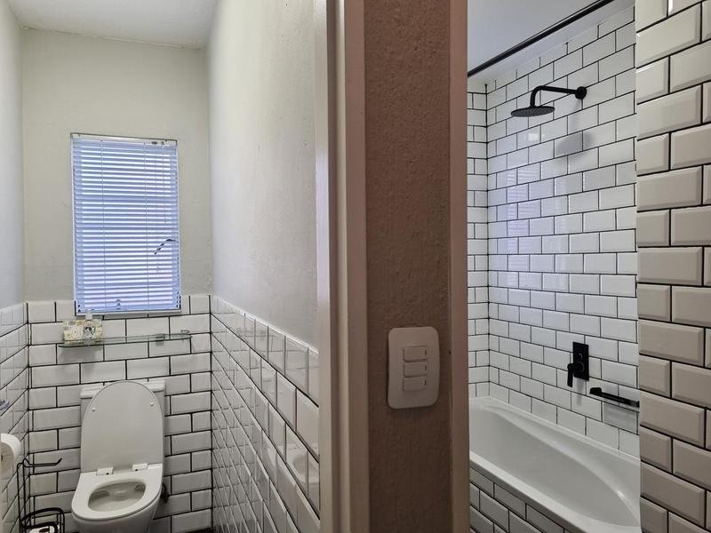 To Let 3 Bedroom Property for Rent in Radiokop Gauteng